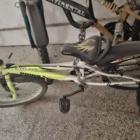 دوچرخه ۲۰|دوچرخه، اسکیت، اسکوتر|صدرا-فارس, فاز ۱|دیوار