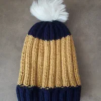 کلاه دست بافت و بلوز بافت ۲۰۰|کفش و لباس بچه|تربت‌حیدریه, رضاشهر|دیوار