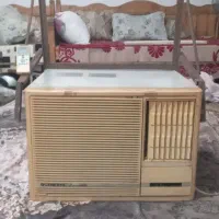 کولر گازی جنرال کنترلی همراه پایه تمیز و سالم