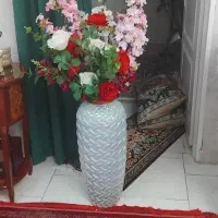 گل و گلدان