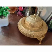 خاویار خوری