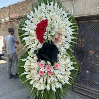 ارسال رایگان و تاج گل