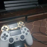 فروش کونسل بازی با دو دسته سالم و ۱۲ بازی