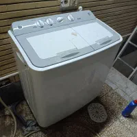 ماشین لباسشویی ۹نیم کیلیوی در حد نو