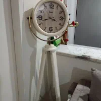 ساعت ایستاده