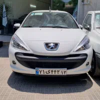 ۲۰۷ اتوماتیک سقف فلزی سفید و مشکی مدل ۱۴۰۴ صفر