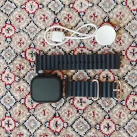 یک عدد ساعت هوشمند نو