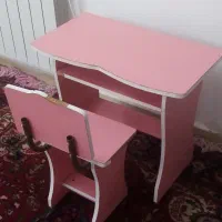 میز وصندلی