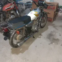 هوندا ۱۲۵|موتورسیکلت|رباط‌کریم, پیغمبر|دیوار