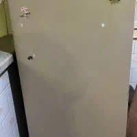 یخچال قدیمی سالم