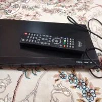 تلویزیون با میز و گیرنده دیجیتال|تلویزیون و پروژکتور|زابل, |دیوار