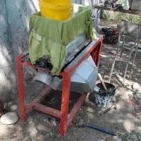 یک دستگاه آب گیر گوجه ، لیمو ، انگور و|ماشینآلات صنعتی|پارسآباد, |دیوار