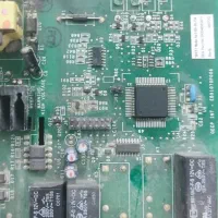 تعمیرات تخصصی بردهای الکترونیکی لوازم خانگی|خدمات پیشه و مهارت|کاشان, معلم|دیوار