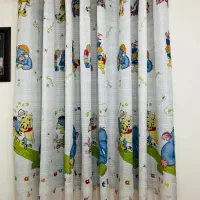 پرده پانچ برای اتاق خواب در حد نو