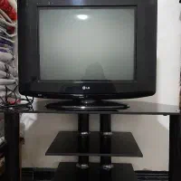 تلویزیون و میز تلویزیون