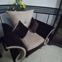 مبلمان و یک گلیم ۱۲ و فرش ۱۲ متری کارکرده