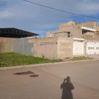 زمین-در-اقبالیه