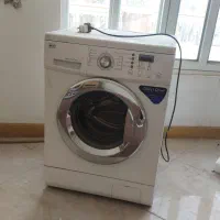 مقداری رختخواب و بالشت و میز و در چوبی و کالا سکه|حراج|ایذه, |دیوار