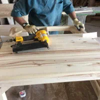 کرسی چوبی شامگاهی شده سفارشی با پایه های مقاوم فول|بخاری، هیتر، شومینه|تهران, شهرک ولیعصر جنوبی|دیوار