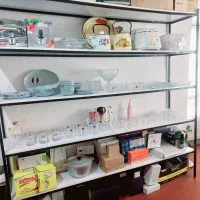 دو عدد قفسه واسه مغازه به فروش می‌رسد