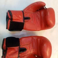 یک دست دستکش تمام چرم طبیعی بکس کاملا نو