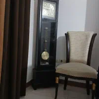 ساعت چوبی ایستاده