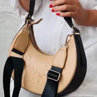 استخدام فروشنده خانوم