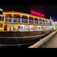 کشتی تفریحی تورهرمز قشم هنگام غواصی