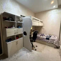 سرویس خواب تخت دو نفره دو طبقه و کتابخانه و تشک