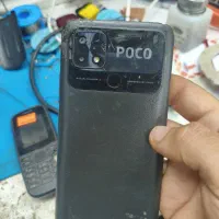 تعمیرکار گوشی هستم.