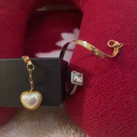 بنگل طرح دستبدنوپوست ماری250 مناسب هدیه انگشتر150