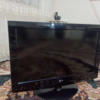 تلویزیون ال سی دی ۳۲اینچ در حد نو|تلویزیون و پروژکتور|همدان, |دیوار