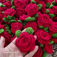 قبول سفارش انواع خرج کار بافت . شال و کلاه.گلسر