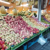شب کار میوه فروشی