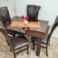 دو دست میز ناهار خوری چهار نفره تمیز و سالم