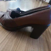کفش چرم اصل رنگ عسلی