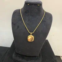 فروشنده خانم غرفه بدلیجات خلیج فارس