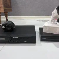 دو عدد دستگاه و دو عدد دوربین