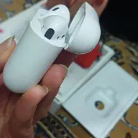 ایرپاد سالم یه هفته کارکرد همراه باشارژر اصلی|لوازم جانبی موبایل و تبلت|پاکدشت, پاکدشت (مامازند)|دیوار