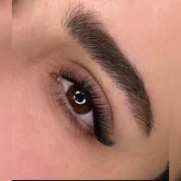 تخفیف ویژه کاشت و اکستنشن مژه