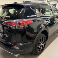 تویوتا راو۴ مشکی ۲۰۱۷ فول عمان 145تا کار بدون رنگ|خودرو سواری و وانت|اصفهان, مسجد مصلی|دیوار