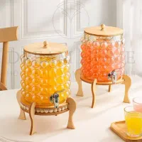 کلمن شیشه ای پایه دار