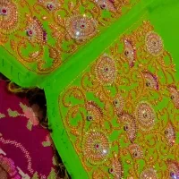 شلوار گلابتونی|لباس|قلعه قاضی, |دیوار