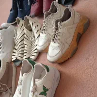 تعدادی کفش و لباس|کیف، کفش، کمربند|سبزوار, قدس|دیوار