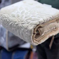 پتو گلبافت نرمینه سنگین|رختخواب، بالش، پتو|نیشابور, دارایی|دیوار