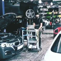 تعمیرگاه تخصصی خودروهای وارداتی نوری