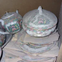 ظروف مرغی عتیقه انتیک|کلکسیون اشیاء عتیقه|یزد, |دیوار