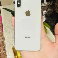 ایفونx/سفیده تمیز/۶۴گیگ/گوشیه خوبیه نشبت به قیمتش