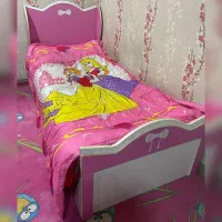 فروش تخت و کمد نوجوان در حد نو بدون خط و خش