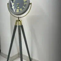 ساعت ایستاده